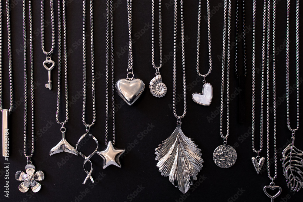 Various silver necklaces and pendants 